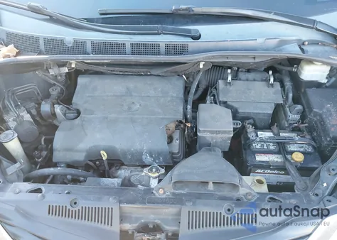 2015 Toyota Sienna L 7 Passenger z USA, uszkodzony, nr VIN 5TDZK3DC8FS560622